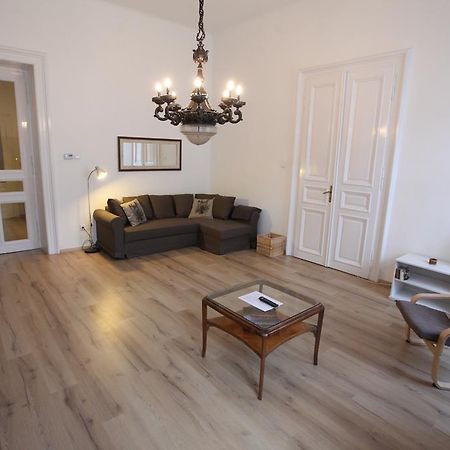 Sissy Apartment Budapest Bagian luar foto