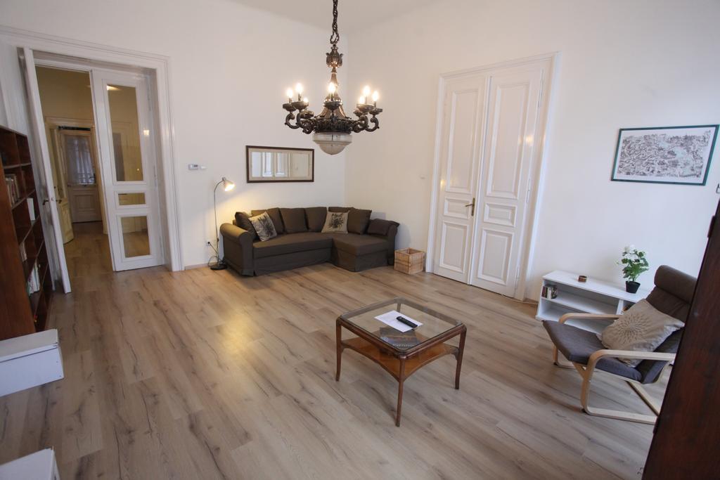 Sissy Apartment Budapest Bagian luar foto